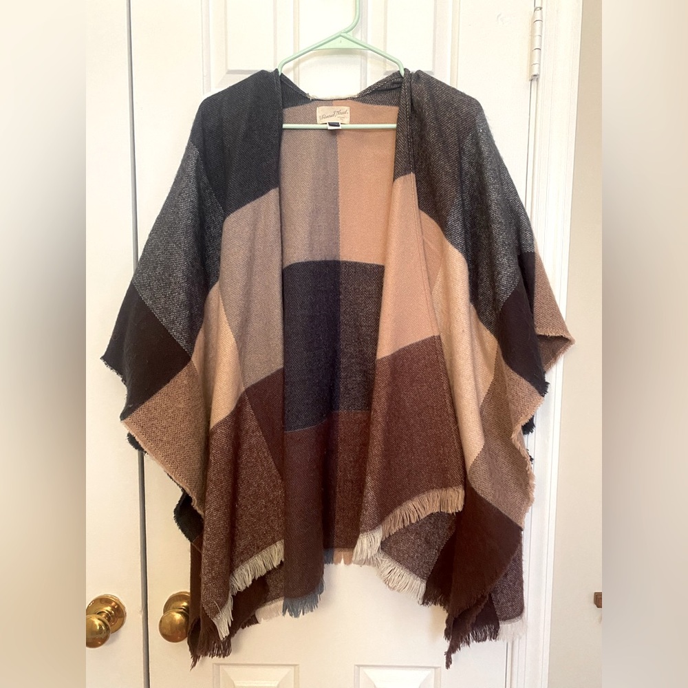 Universal Thread Good Co. Poncho